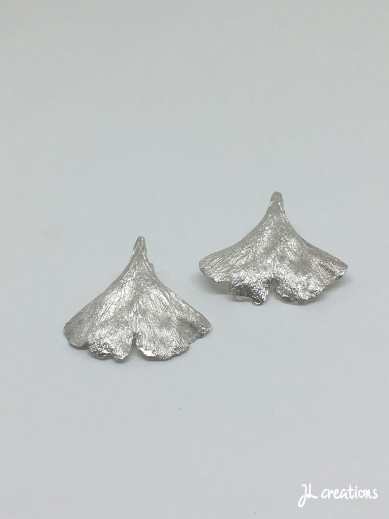 Zilveren oorbellen ginkgoblad klein model